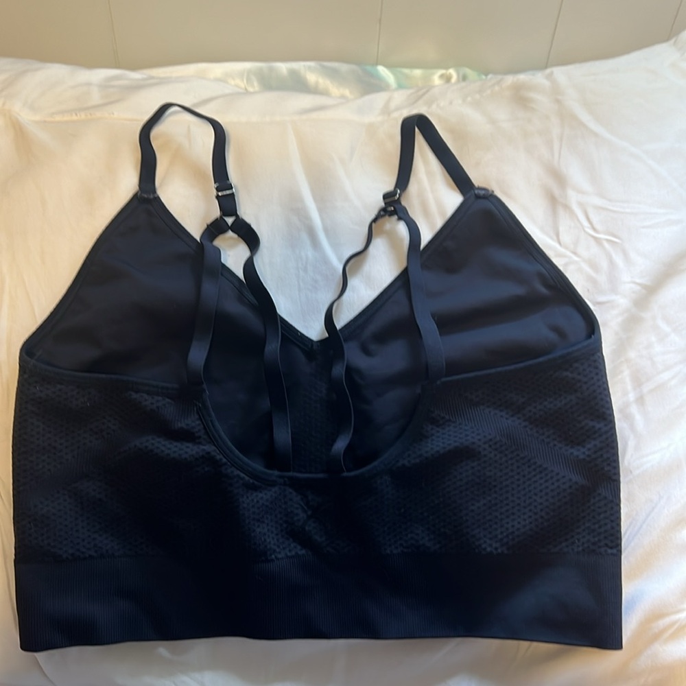 Knix Longevity Bra XL sport black
I have two of the large